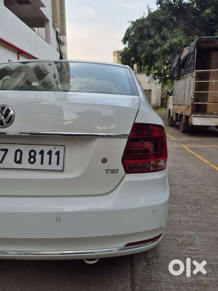 Volkswagen Vento 1.2 Tsi Highline Plus At, 2017, Petrol