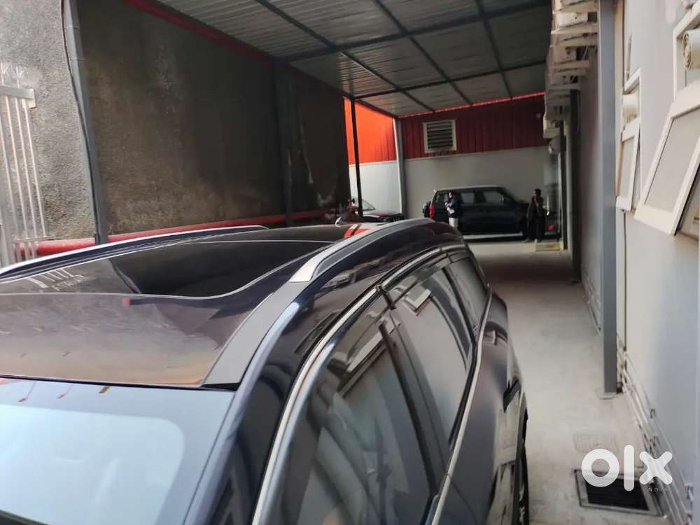 Mahindra Xuv700 2023 Diesel 98000 Km Driven