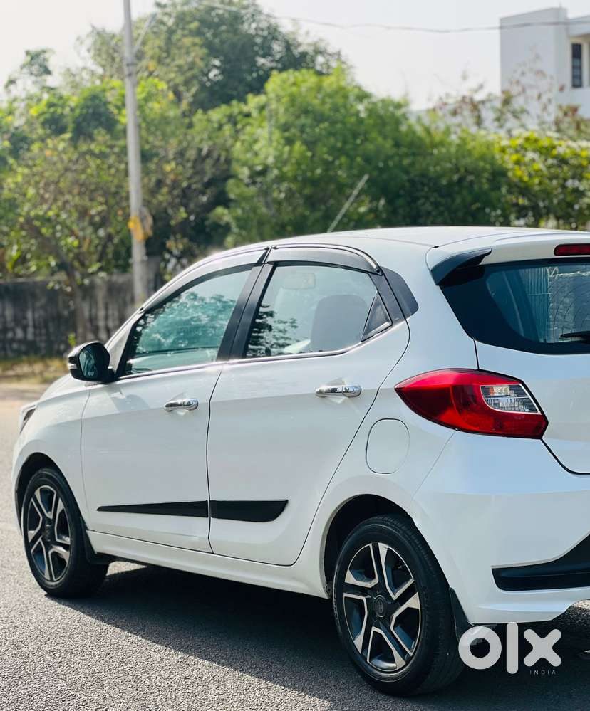 Tata Tiago Xz Plus, 2020, Petrol