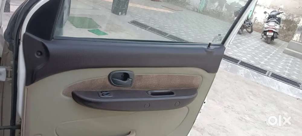 Hyundai Santro Xing 2011