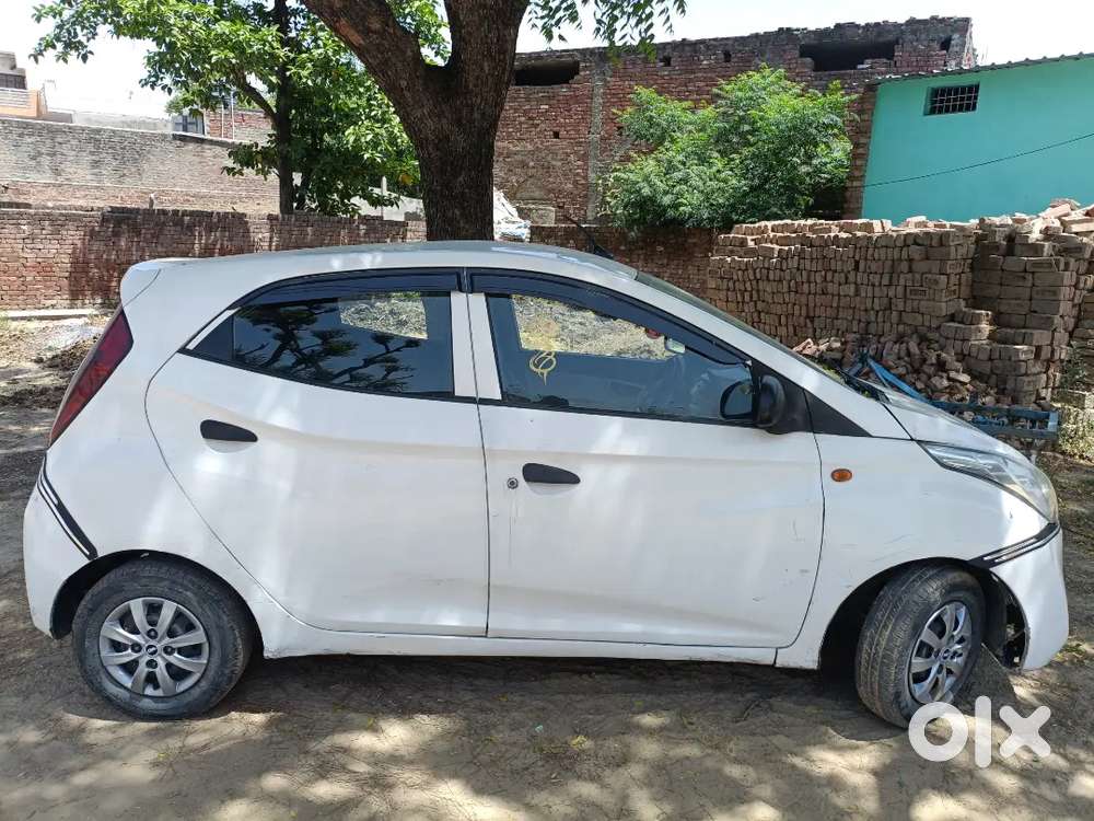 Hyundai Eon 2011 Petrol Well Maintained