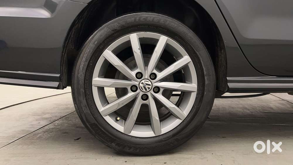 Volkswagen Vento 1.6 Highline, 2022, Petrol