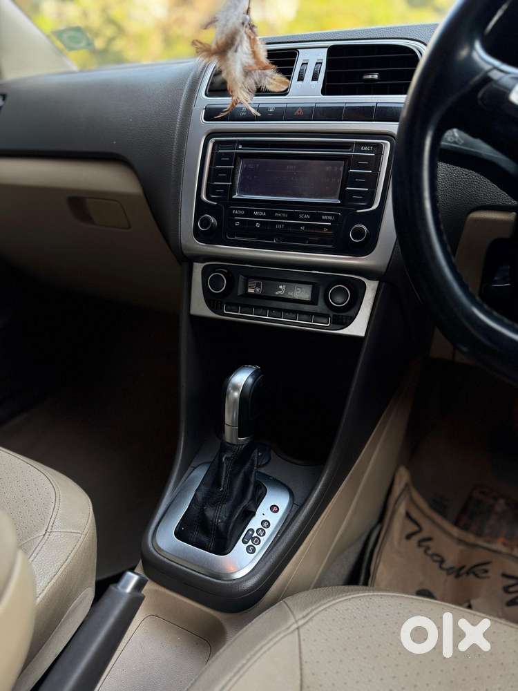 Volkswagen Vento 1.2 Tsi Highline Plus At, 2016, Petrol