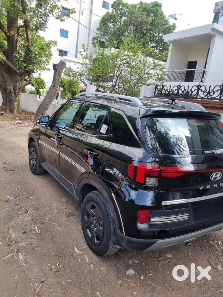 It Has 6 Air Bags And It Is 6 Months Old