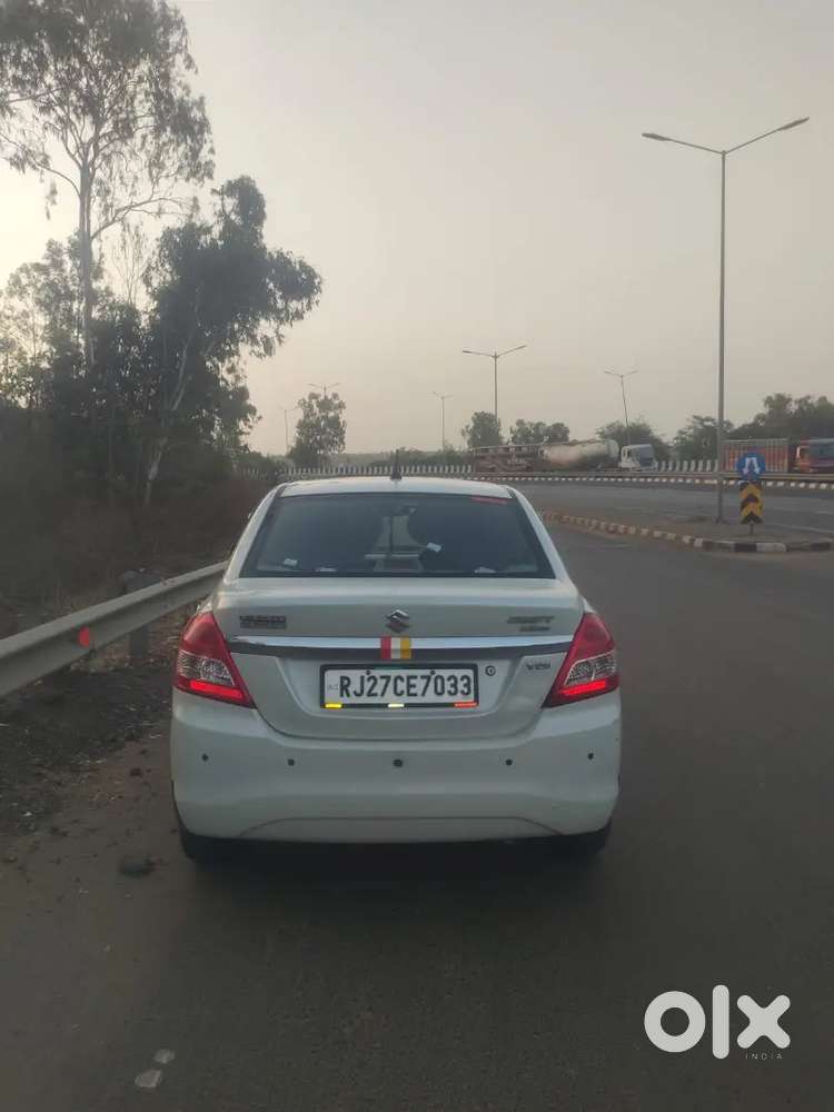 Maruti Suzuki Dzire 2015 Diesel Manual