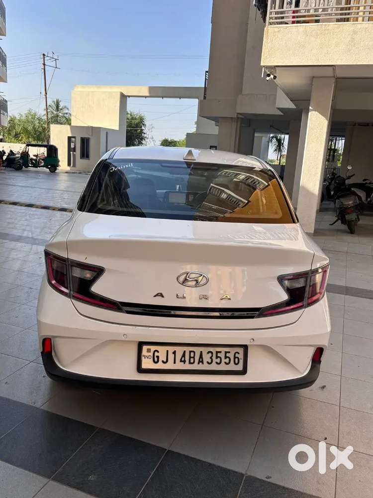 Hyundai Aura 2021 Petrol 42866 Km Driven