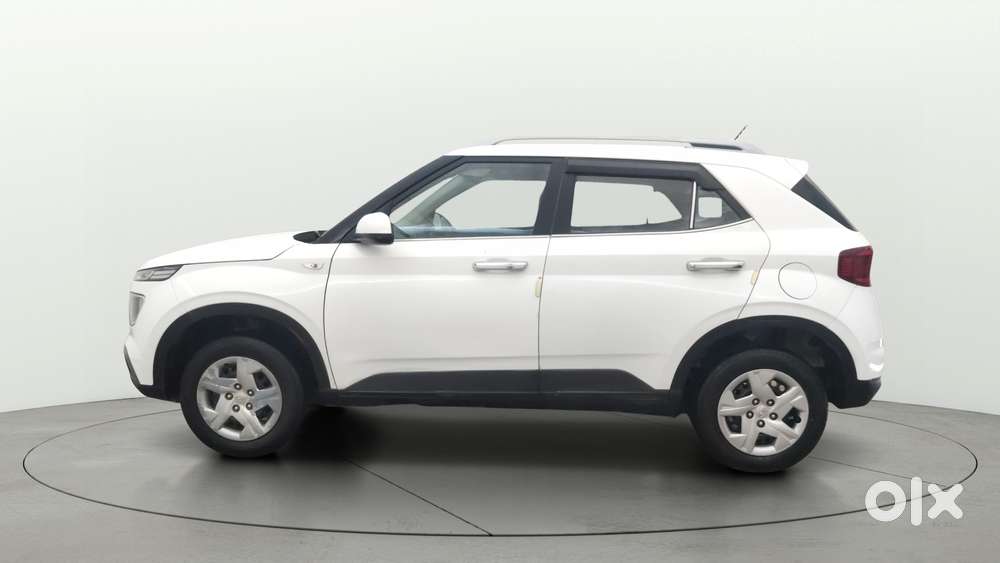 Hyundai Venue S, 2022, Petrol