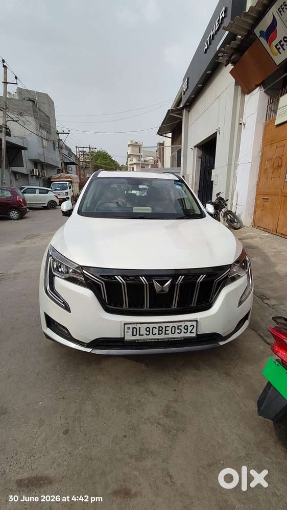 Mahindra Xuv700 2.0 Ax 7 Petrol At Str, 2024, Petrol