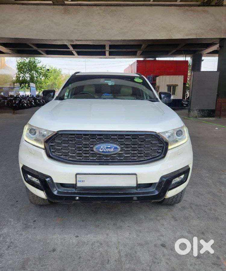 Ford Endeavour 3.2 Titanium At 4x4, 2016, Diesel