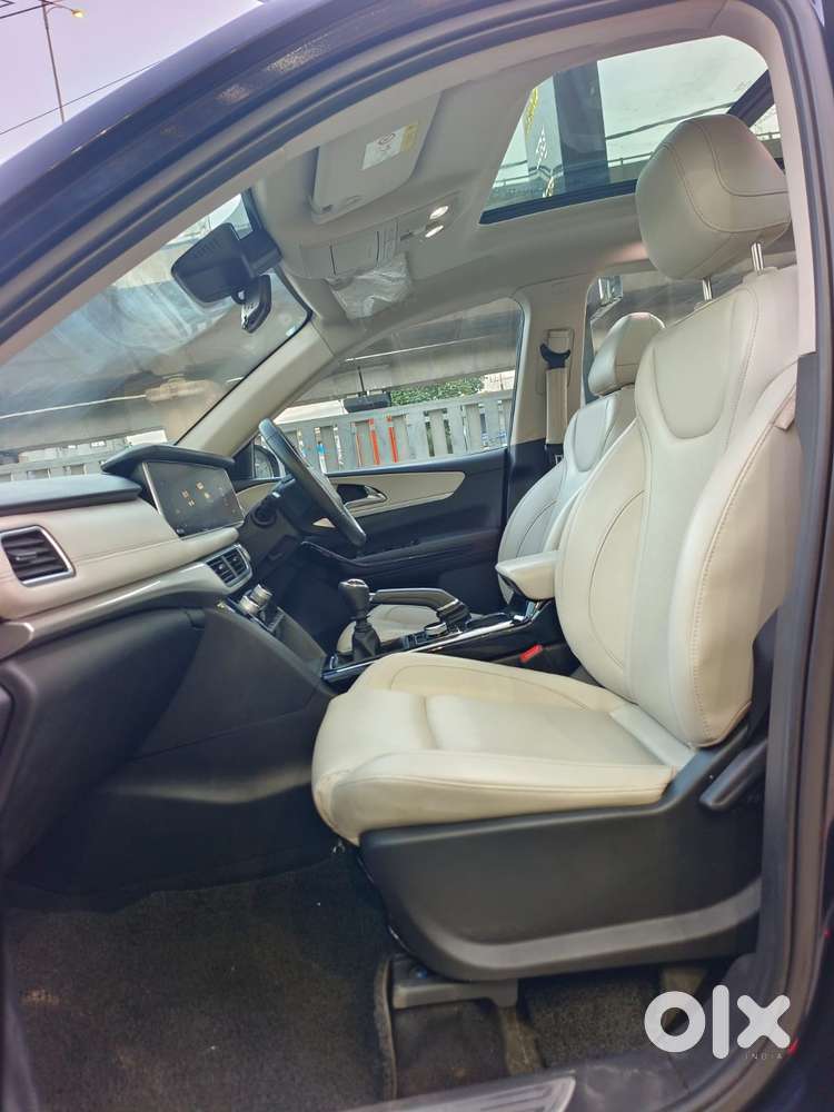Mahindra Xuv700, 2021, Petrol