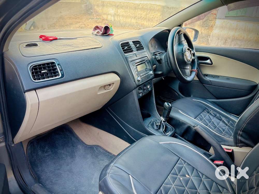 Volkswagen Polo 2012 Petrol 60000 Km Driven