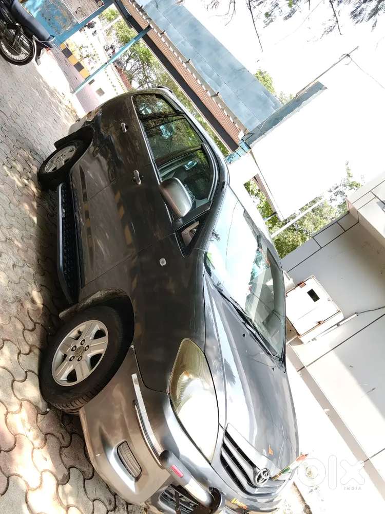 Toyota Innova 2010 Diesel Well Maintained