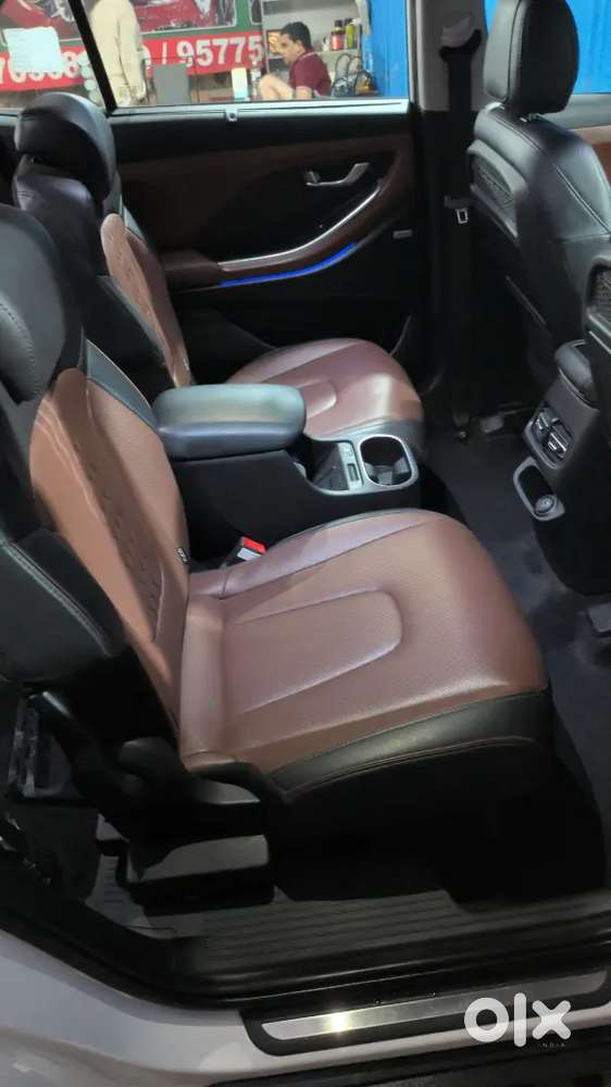 Hyundai Alcazar 2022 Variant Signature Petrol Dct