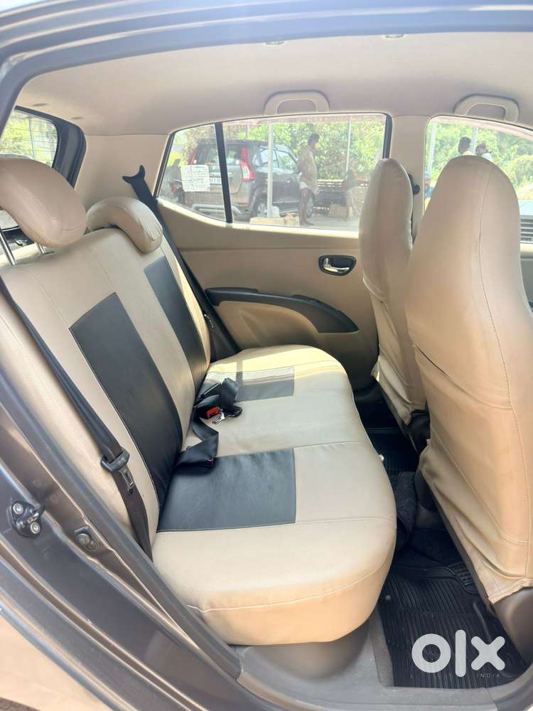 Hyundai I10 Sportz, 2012, Petrol