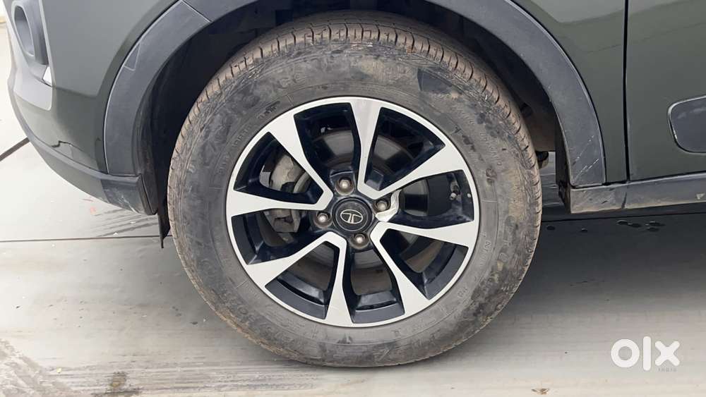 Tata Nexon 1.2 Revotron Xza Plus Dualtone, 2020, Petrol