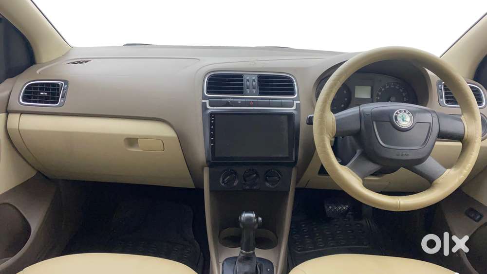 Skoda Rapid 2011-2013 1.6 Mpi At Ambition, 2013, Petrol