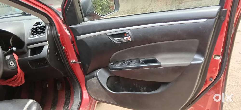 Maruti Suzuki Swift 2014 Petrol Manual 68000 Km