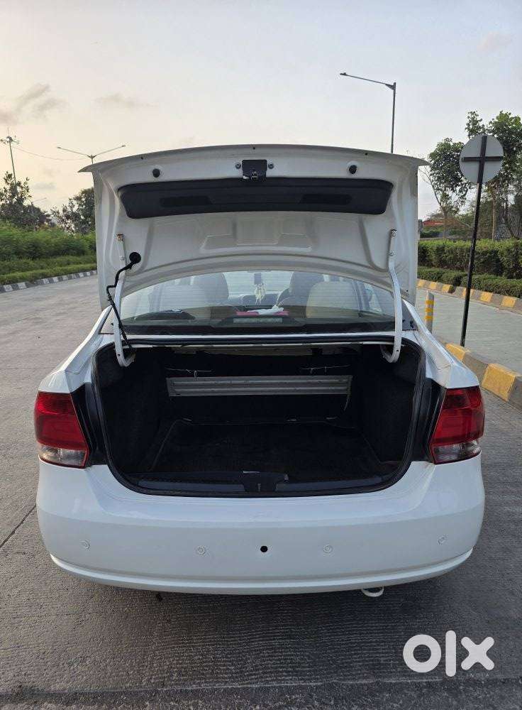 Volkswagen Vento 2010-2013 Petrol Trendline, 2011, Petrol