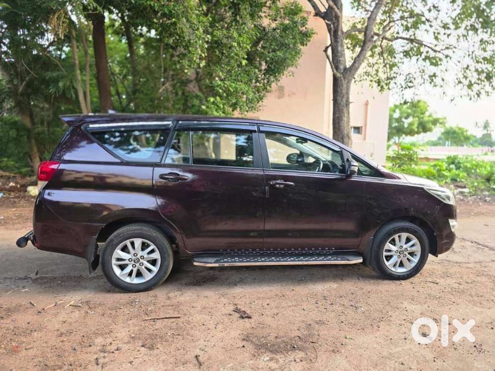 Toyota Innova Crysta 2.4 G Mt, 2017, Diesel