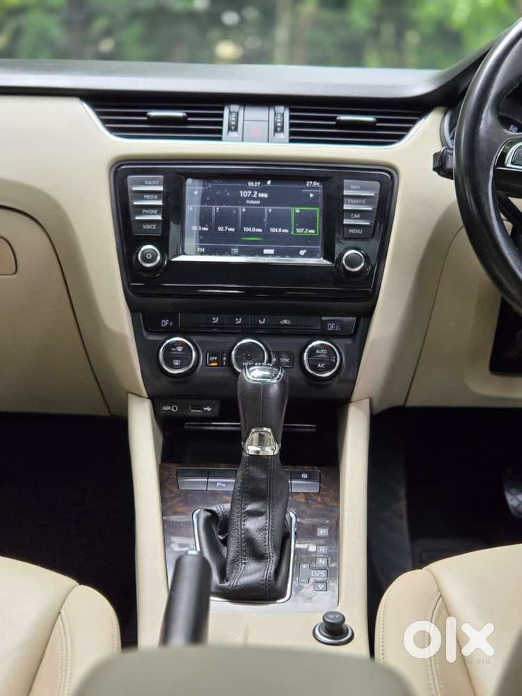 Skoda Octavia 1.8 Tsi At Style Plus, 2017, Petrol