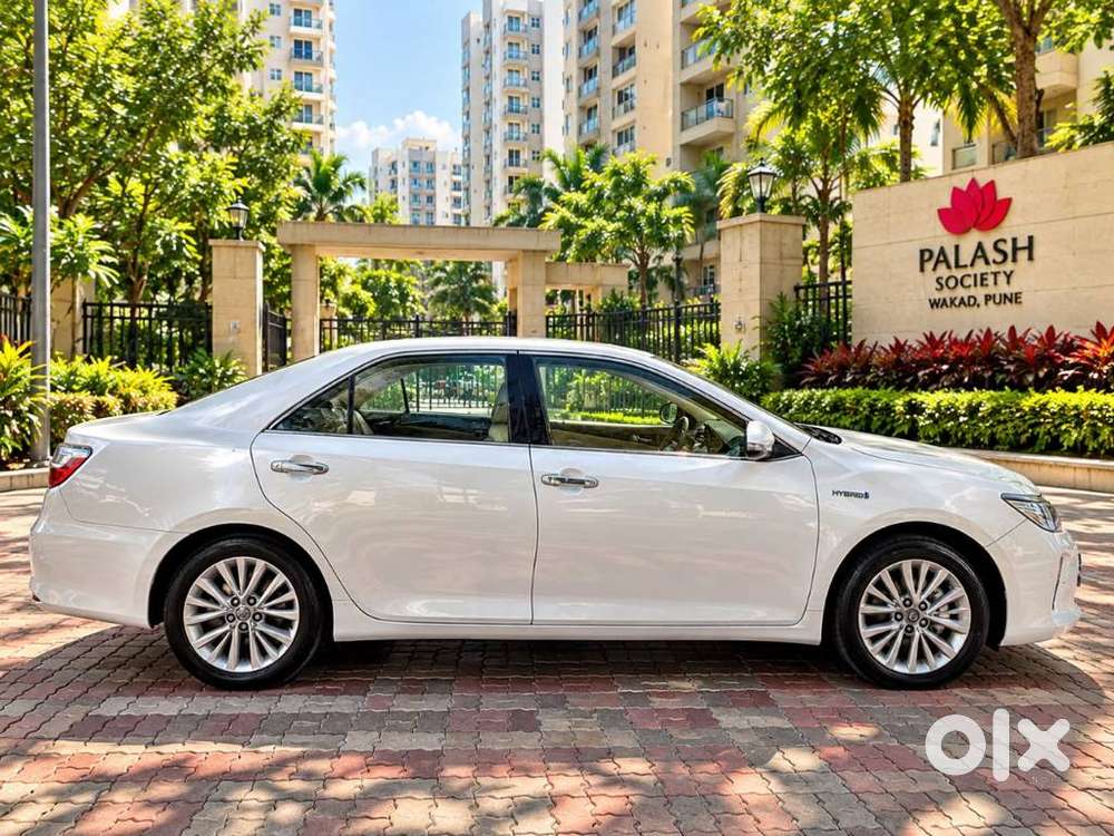 Toyota Camry Hybrid 2.5, 2015, Petrol