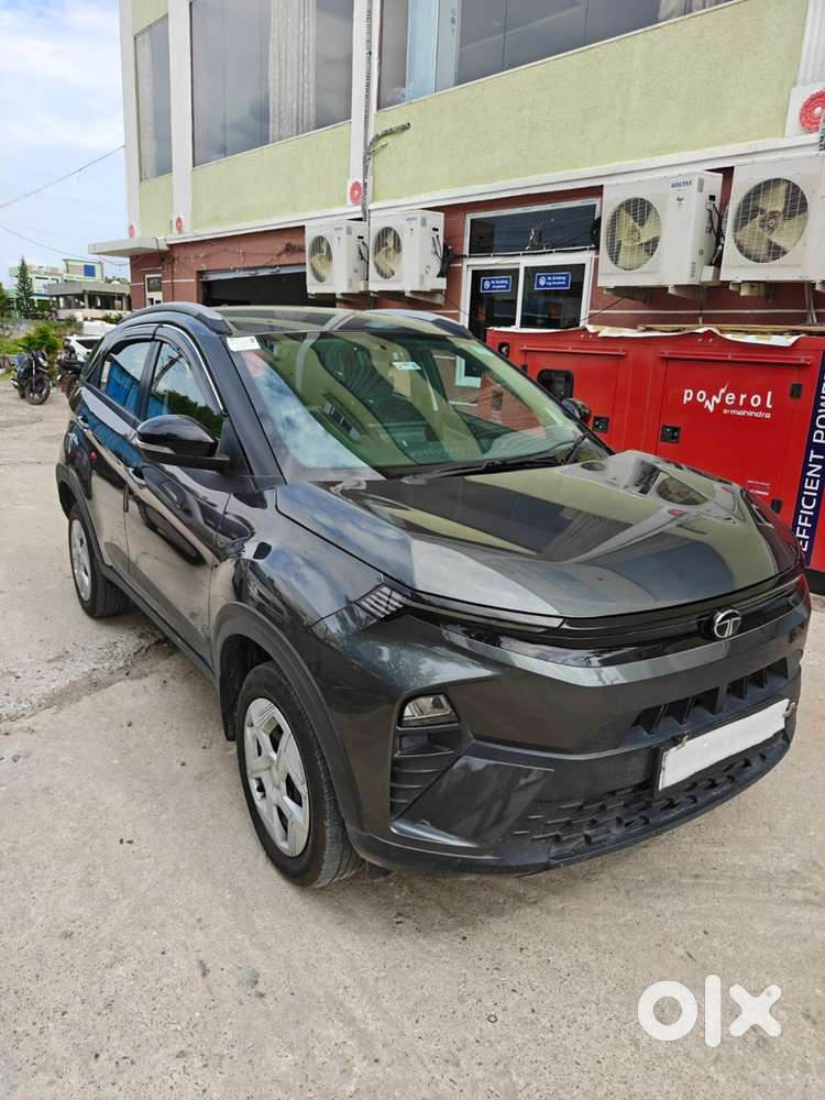 Tata Nexon 2025 Petrol