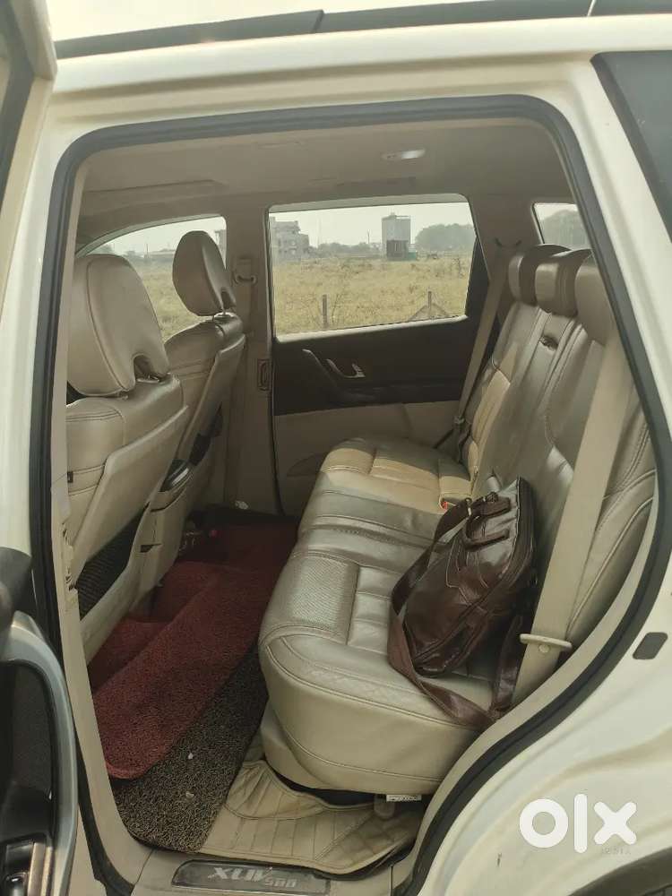 Xuv500 W10 Well Maintained & Amezing Condition