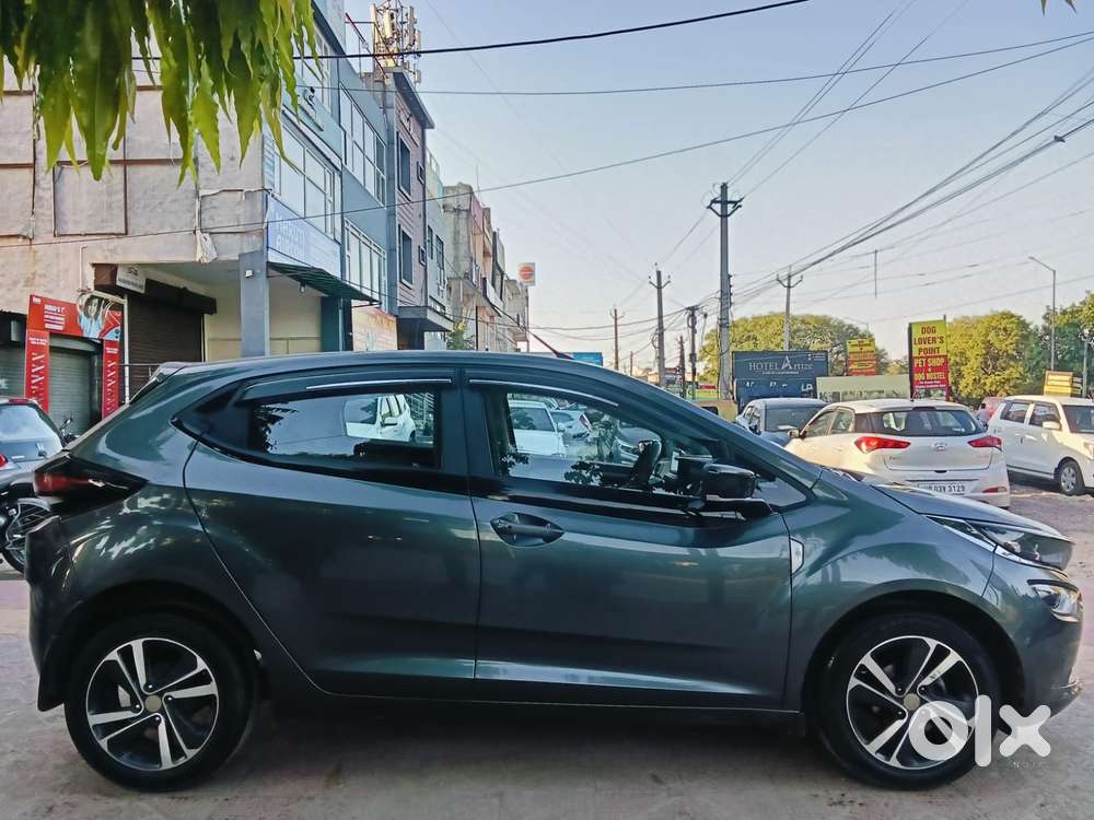 Tata Altroz Xz, 2023, Petrol
