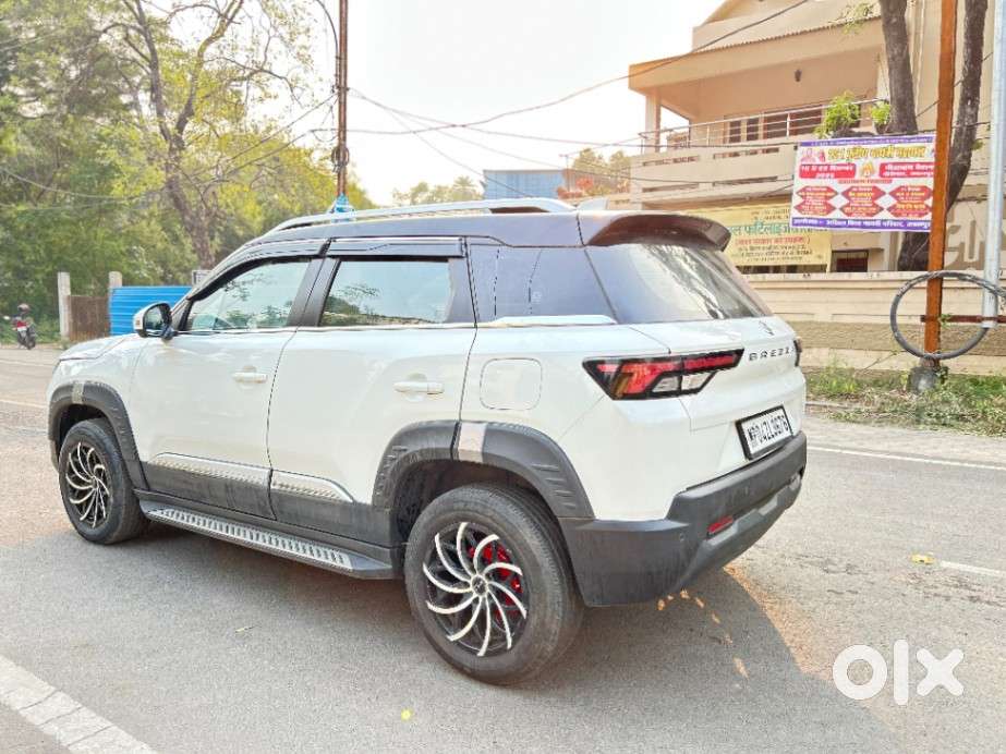 Maruti Suzuki Brezza 1.5 Vxi Smart Hybrid, 2023, Petrol