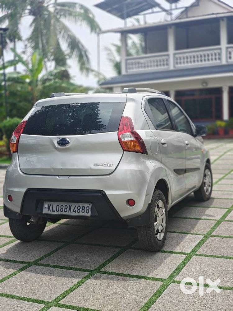 Datsun Redigo T Option, 2016, Petrol