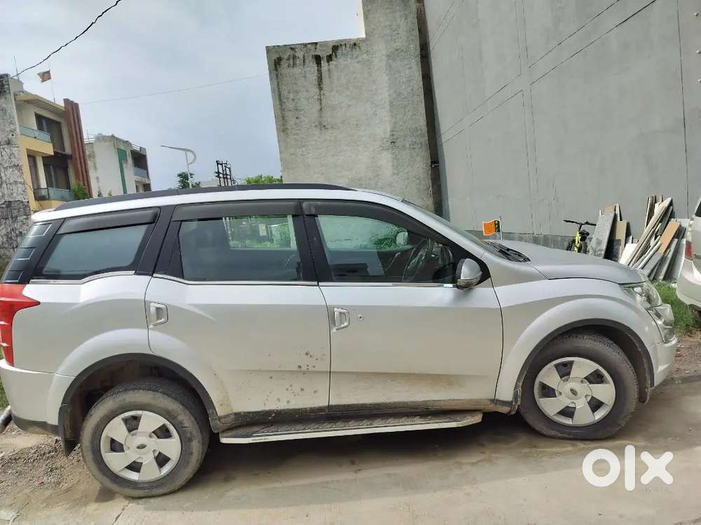Mahindra Xuv500 2.2 W7 2017