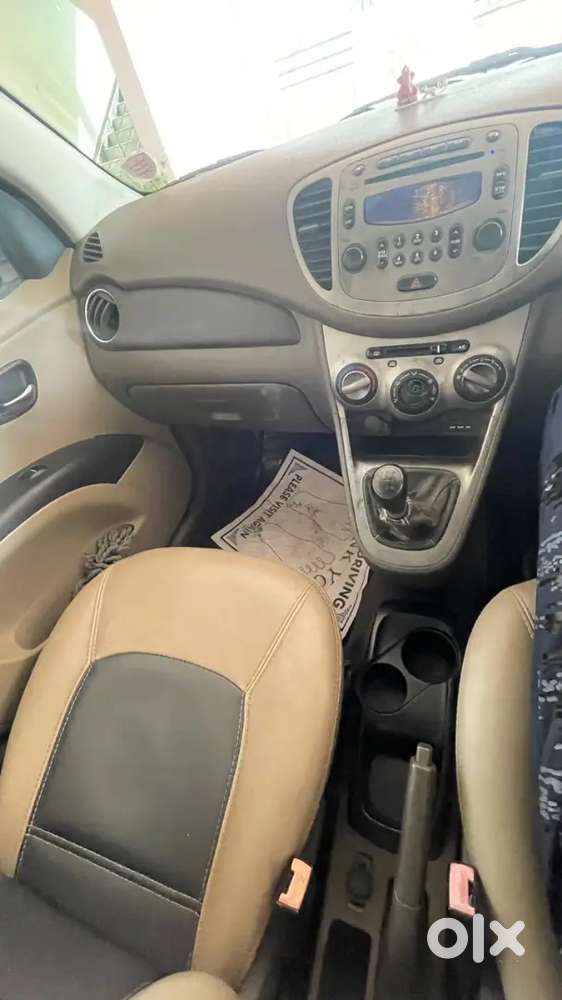 Hyundai I10 Sportz Petrol 2011