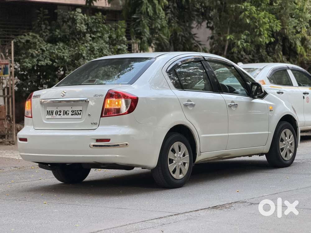 Maruti Suzuki Sx4 Vxi Bsiv, 2013, Petrol