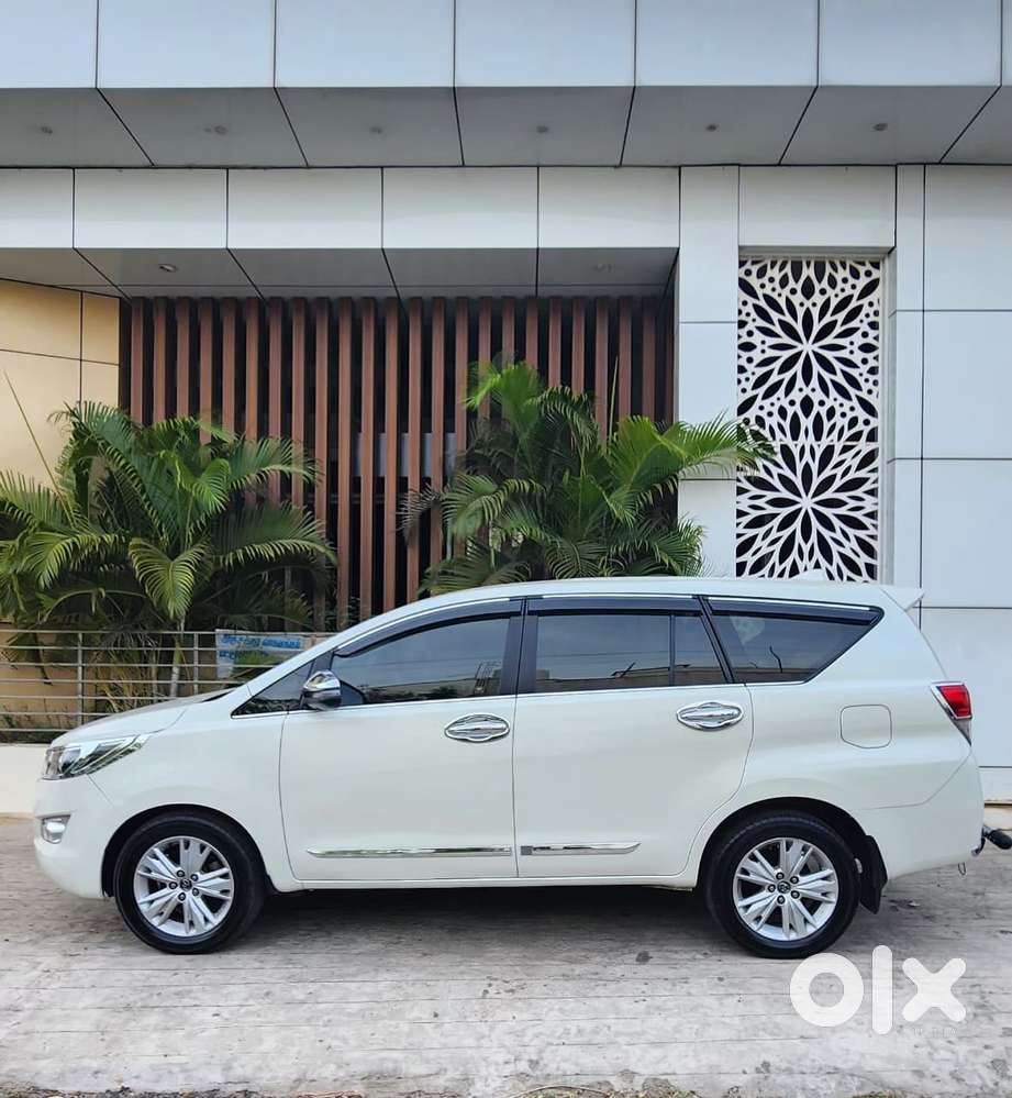 Toyota Innova Crysta [2020-ongoing] 2.4 Zx 7 Str, 2020, Diesel