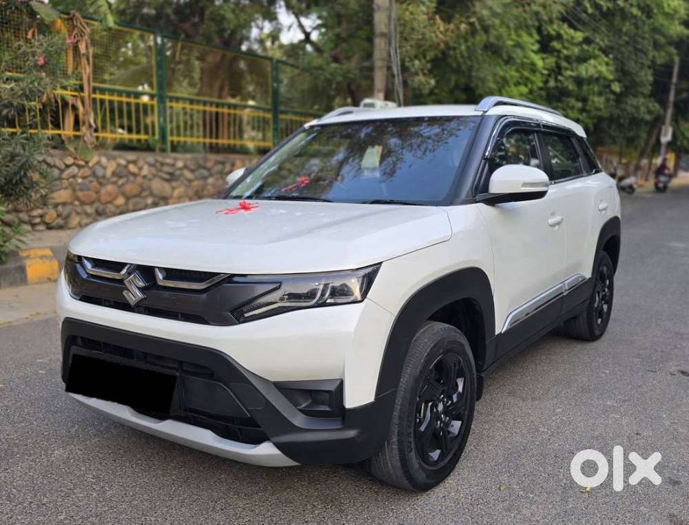 Maruti Suzuki Brezza 1.5 Zxi Smart Hybrid, 2023, Petrol