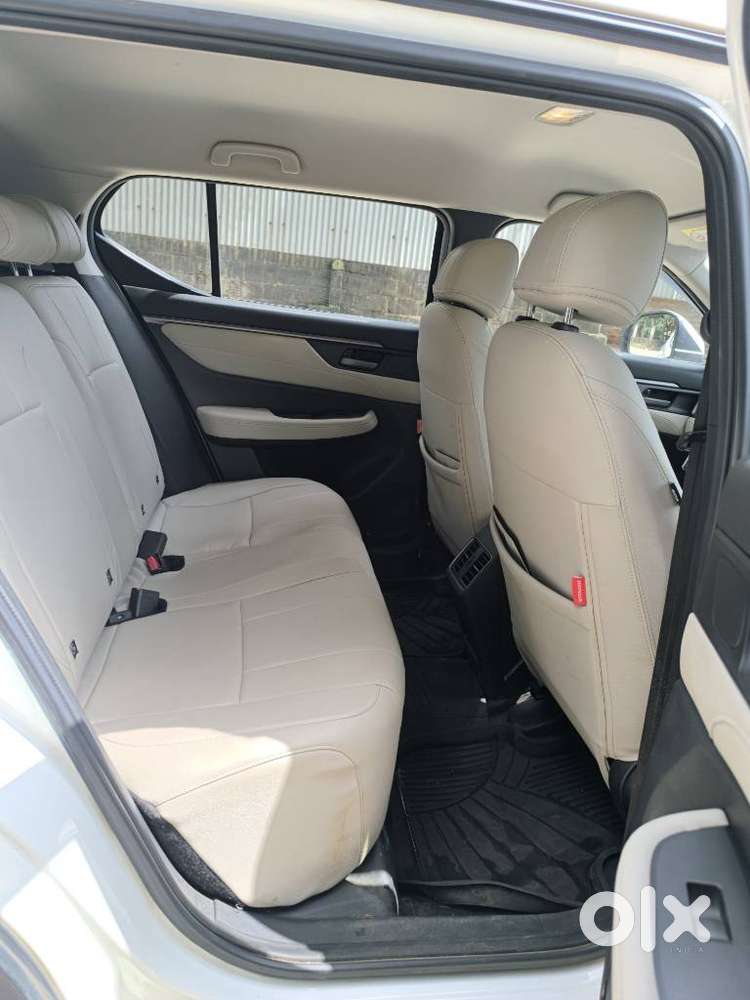 Honda Elevate V Mt, 2024, Petrol