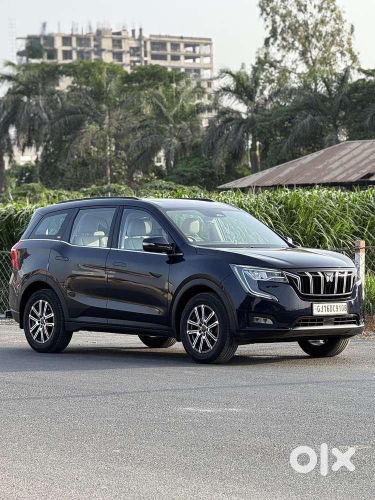 Mahindra Xuv700 2.0 Ax 7 Petrol Mt Str, 2021, Petrol