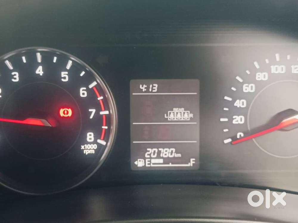 Maruti Suzuki Swift 1.2 Vxi (o), 2024, Petrol