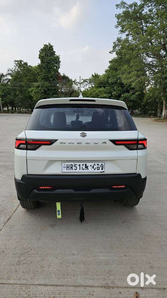 Maruti Suzuki Brezza 1.5 Lxi Smart Hybrid, 2024, Petrol