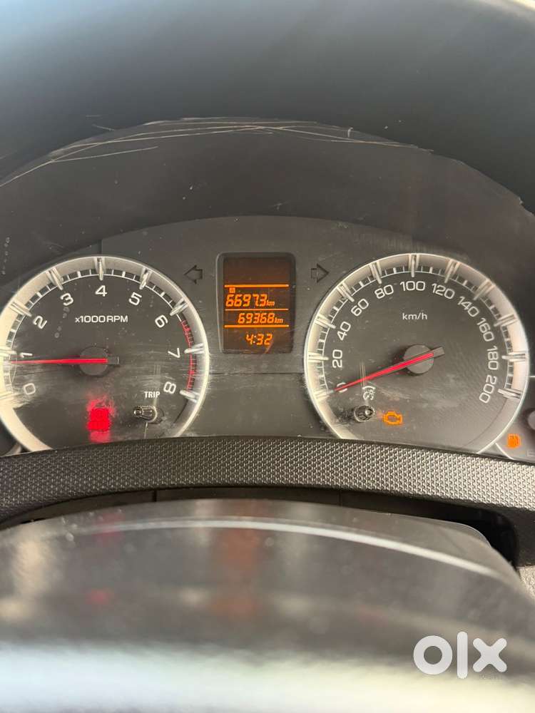 Maruti Suzuki Swift Vxi + Manual, 2014, Petrol