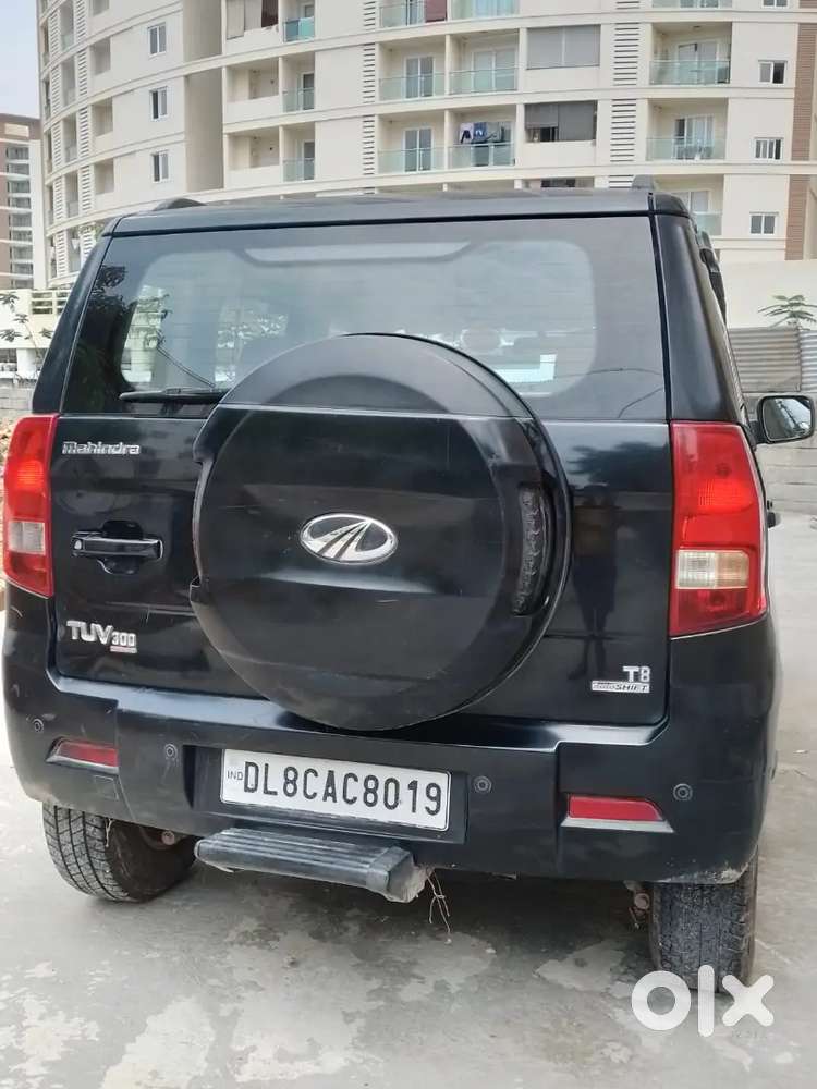 Mahindra Tuv 300 2016 Diesel Automatic
