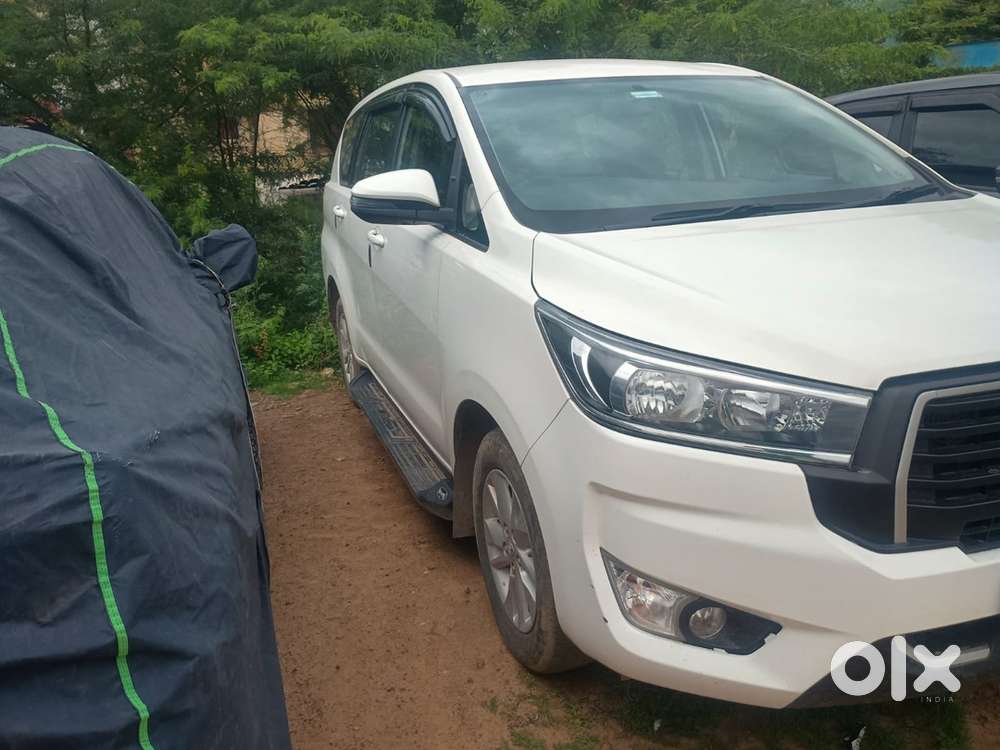 Innova Crysta 2023