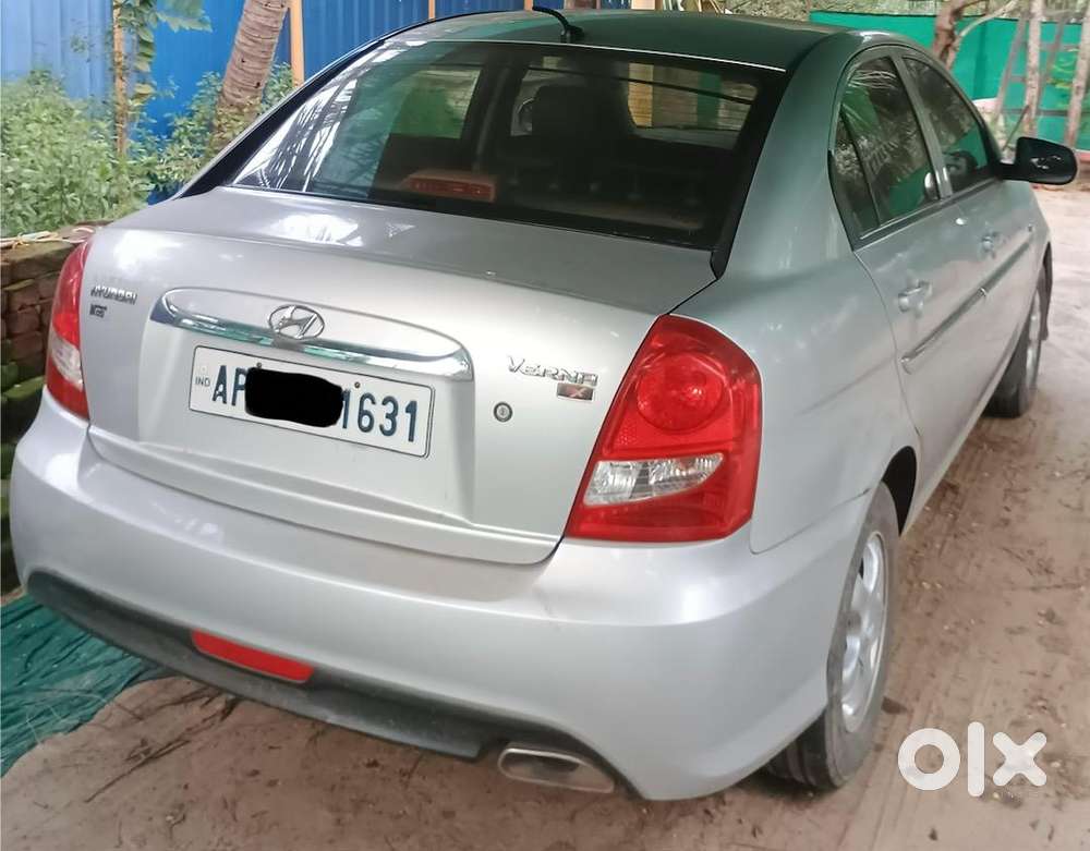 Hyundai Car Manual 2010