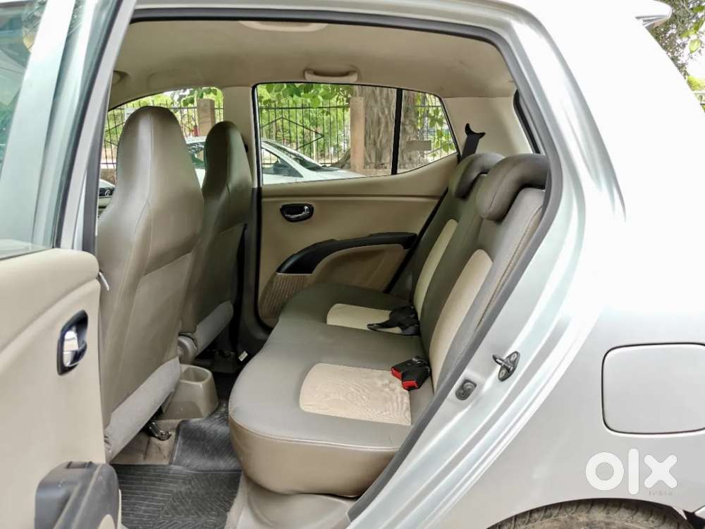 Hyundai I10 Sportz At, 2013, Petrol