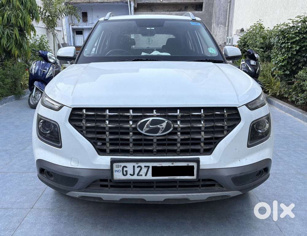 Hyundai Venue 1.2 S Plus, 2022, Petrol