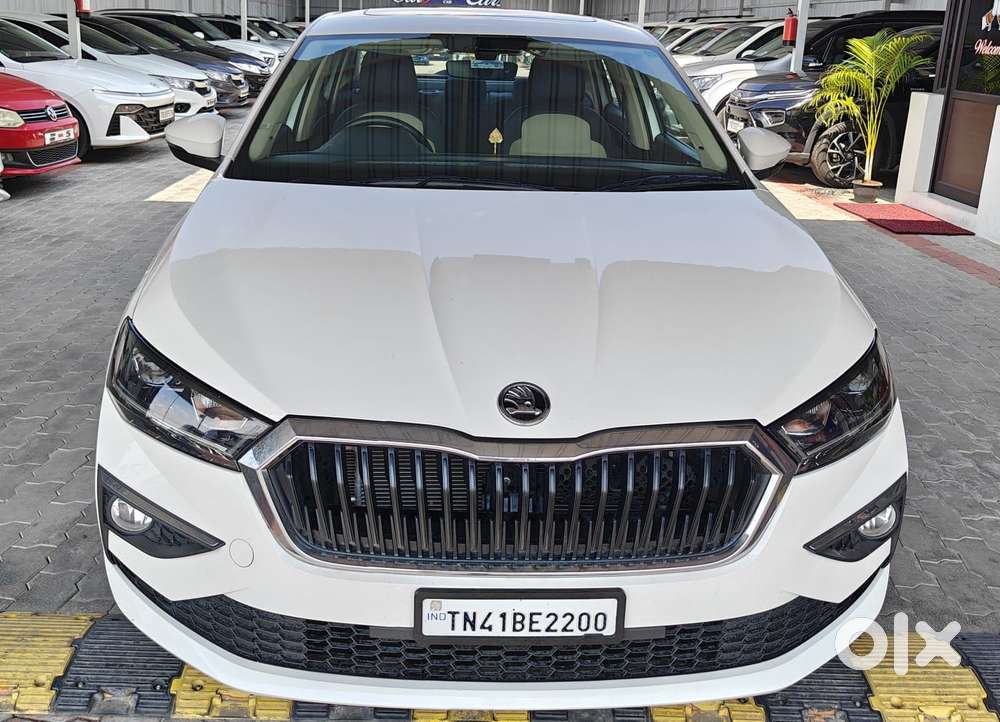 Skoda Slavia Style 1.0l Tsi Mt, 2023, Petrol
