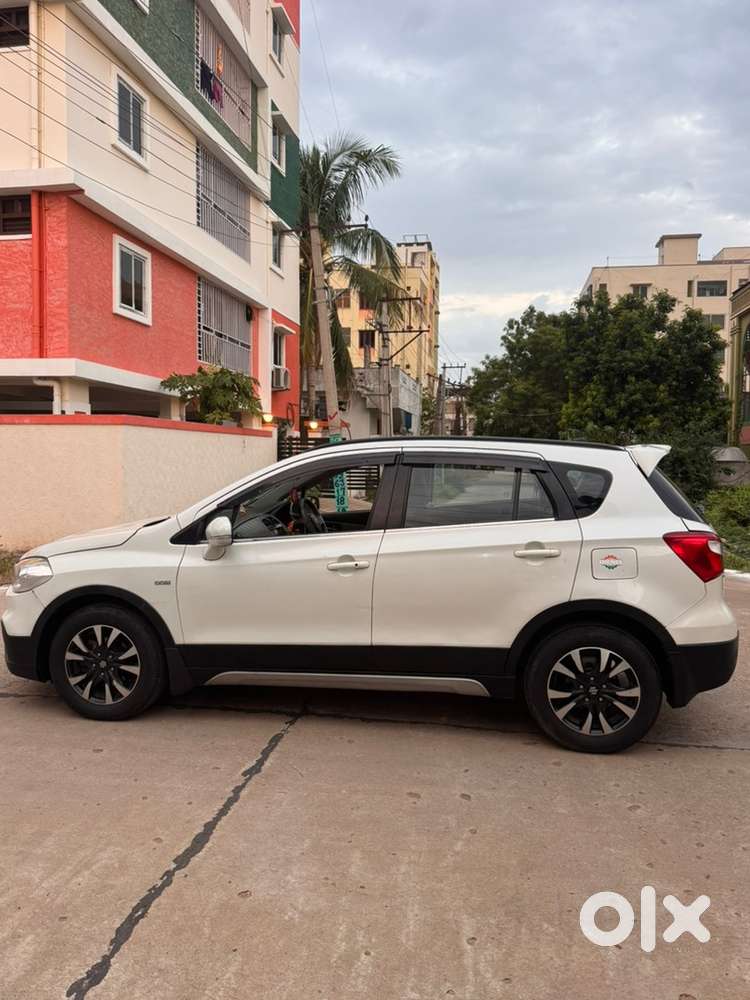 Maruti Suzuki S-cross 2018 Diesel Well Maintained