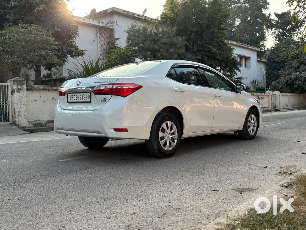 Toyota Corolla Altis 2013-2017 D-4d J, 2017, Diesel