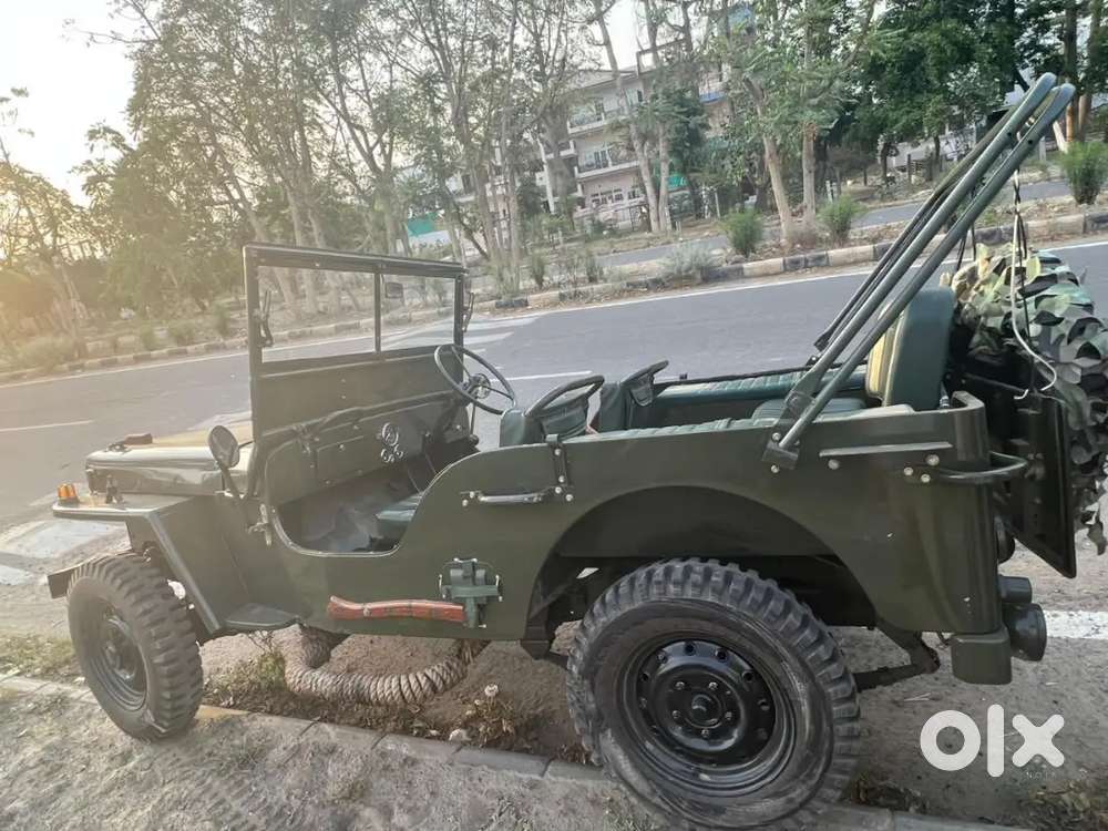 Willy Jeep With Passing