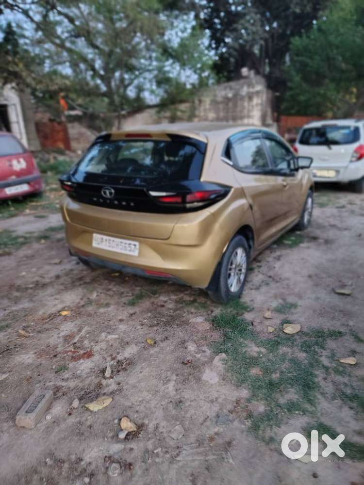 Tata Altroz 1.2 Xe, 2020, Petrol